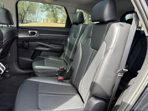 Used 2022 Kia Sorento SX image 15