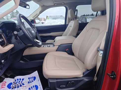 Used 2022 Ford Expedition Limited image 9