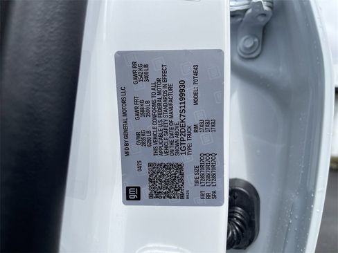 New 2025 GMC Canyon AT4 w/ AT4X Package image 35