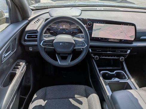 New 2026 Chevrolet Traverse LT w/ Midnight/Sport Edition FWD image 32