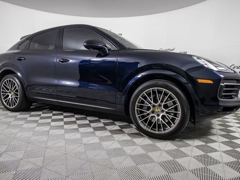 Used 2023 Porsche Cayenne Coupe AWD/4WD image 2