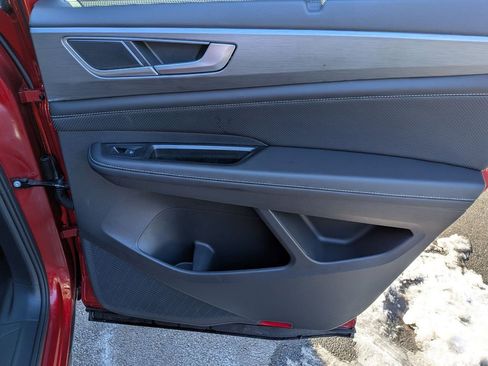 Used 2025 Volkswagen Atlas Cross Sport SE w/ Panoramic Sunroof Package image 29