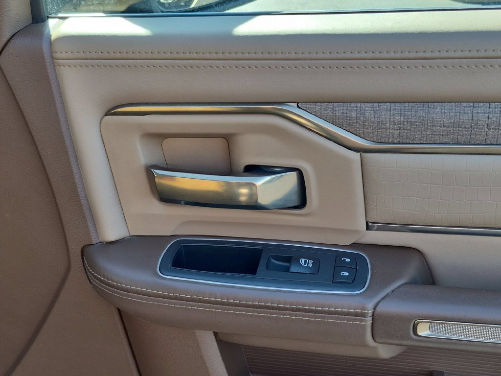 Used 2023 RAM 2500 Limited AWD/4WD image 34
