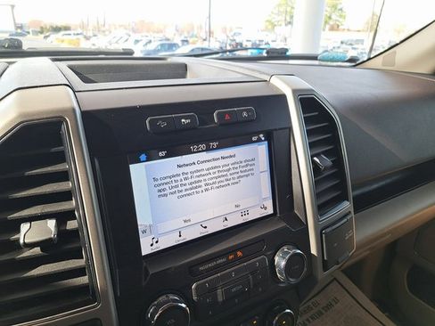 Certified 2019 Ford F150 Lariat image 10