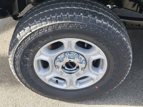 New 2026 Ford F250 XLT w/ FX4 Off-Road Package image 6