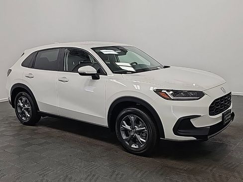 New 2026 Honda HR-V LX image 2