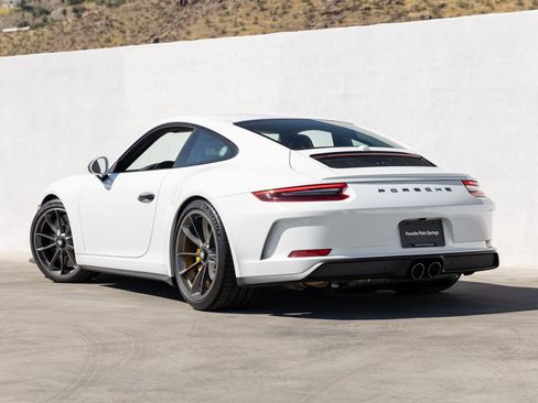 Certified 2018 Porsche 911 GT3 image 3