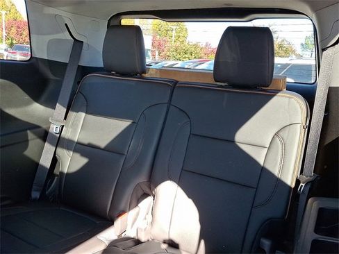 Used 2021 GMC Acadia AT4 w/ Trailering Package image 9