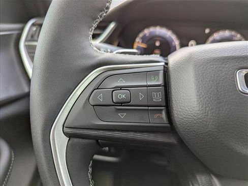 New 2025 Jeep Grand Cherokee Altitude image 13