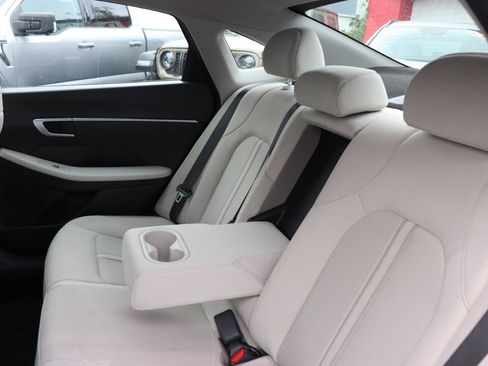Used 2025 Hyundai Sonata SEL FWD image 22