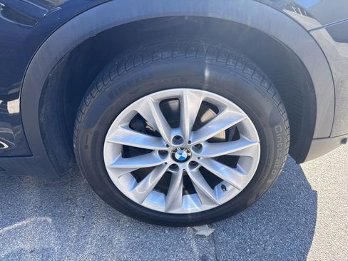 Used 2017 BMW X3 sDrive28i image 3