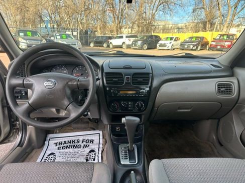 Used 2004 Nissan Sentra S image 16