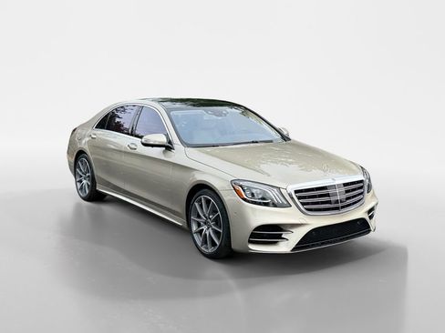 Used 2020 Mercedes-Benz S 560 Sedan image 2