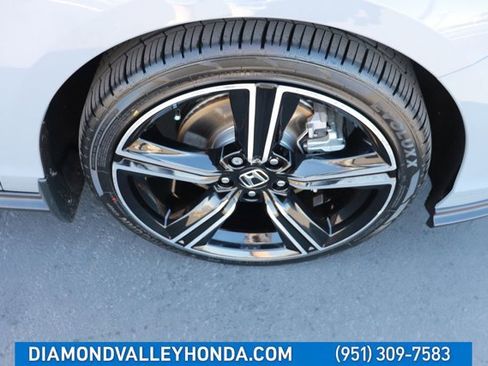 Used 2025 Honda Accord Sport image 32
