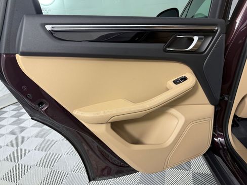 New 2025 Porsche Macan image 28