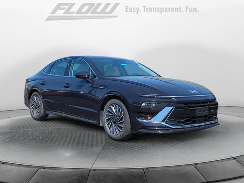 Certified 2025 Hyundai Sonata SEL image 1