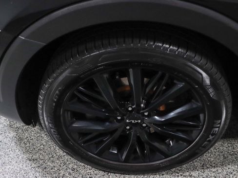 Used 2022 Kia Telluride SX image 11