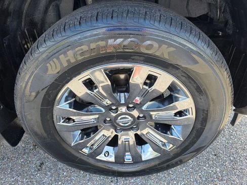 Used 2019 Nissan Titan Platinum Reserve w/ Platinum Utility Package image 9