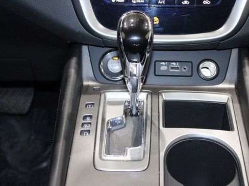 Used 2023 Nissan Murano SV image 39