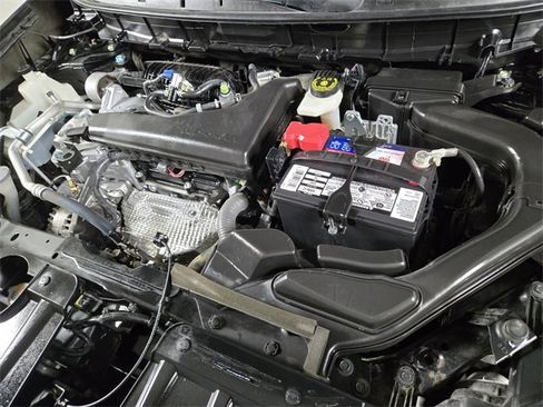 Used 2016 Nissan Rogue S image 25