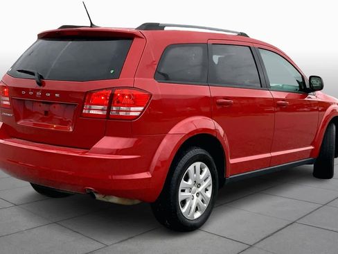 Used 2018 Dodge Journey SE image 11