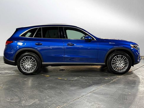New 2026 Mercedes-Benz GLC 300 4MATIC image 2