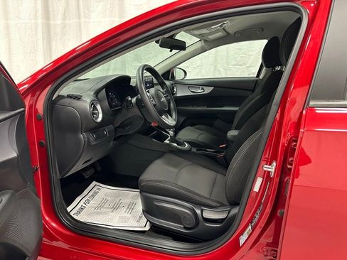 Used 2024 Kia Forte LXS image 10