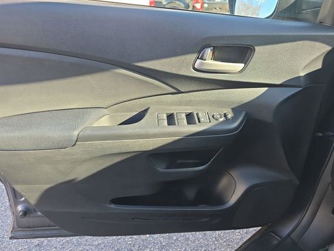 Used 2016 Honda CR-V SE image 27