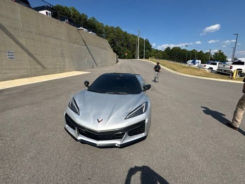 Used 2026 Chevrolet Corvette Z06 RWD image 10
