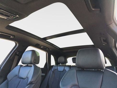 Certified 2023 Audi Q5 e Premium Plus w/ Premium Plus Package image 30