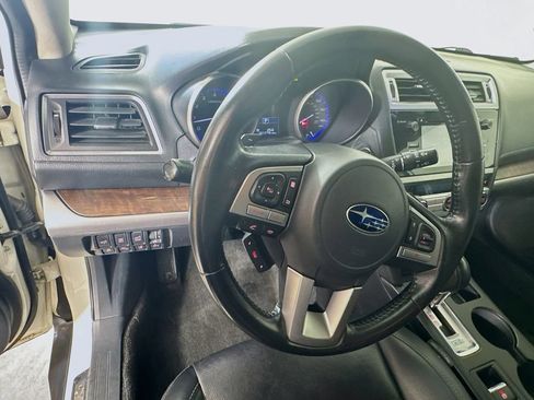 Used 2015 Subaru Outback 2.5i Limited image 11