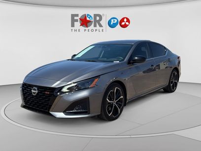 Used 2024 Nissan Altima 2.5 SR