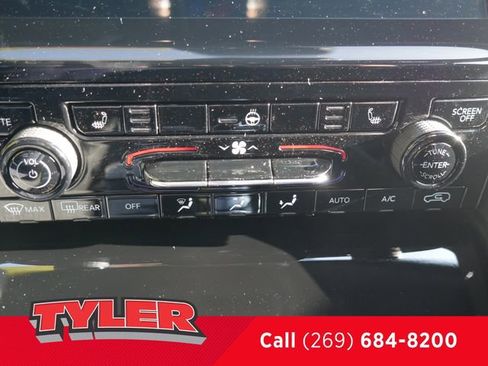 New 2025 Jeep Grand Cherokee Limited w/ Black Appearance Package AWD/4WD image 30
