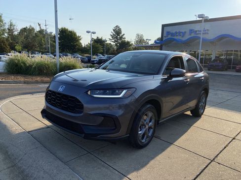 New 2026 Honda HR-V LX image 4