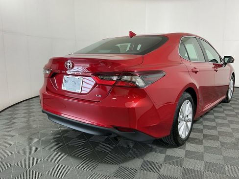 Used 2024 Toyota Camry LE FWD image 5