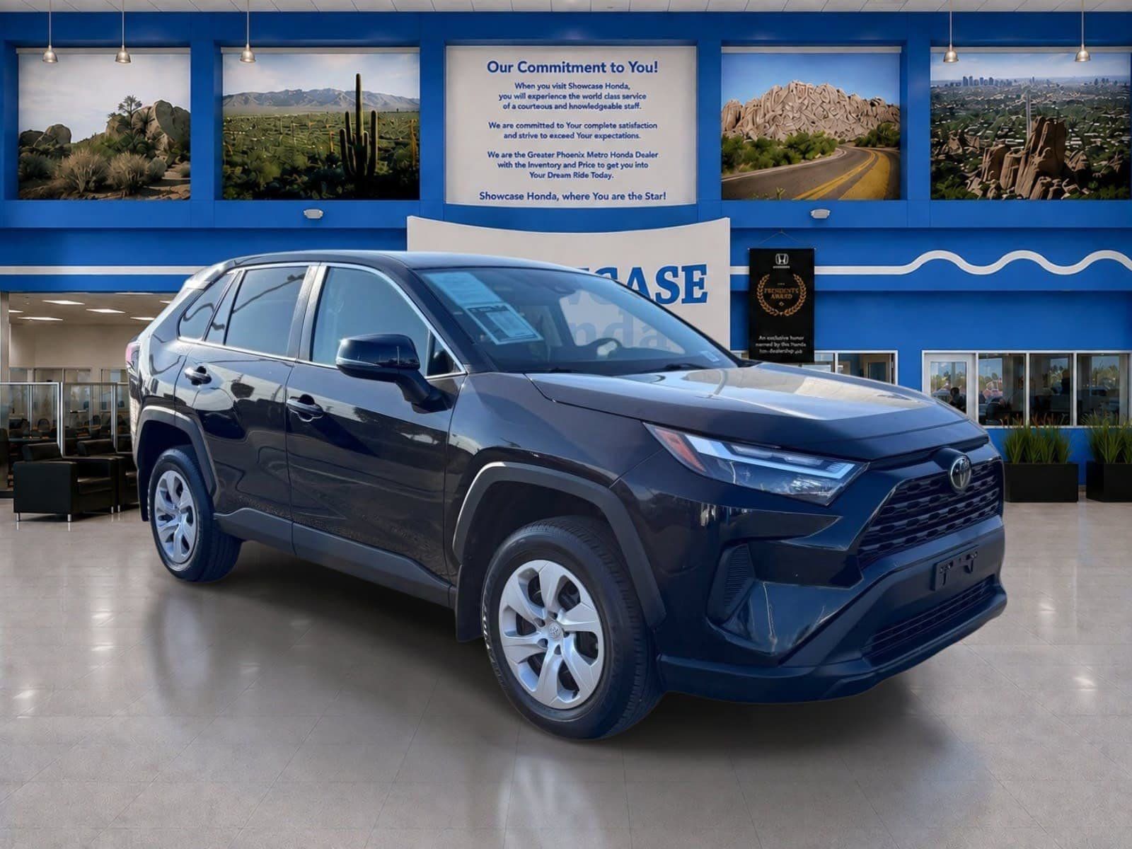 Used 2024 Toyota RAV4 LE FWD image 10