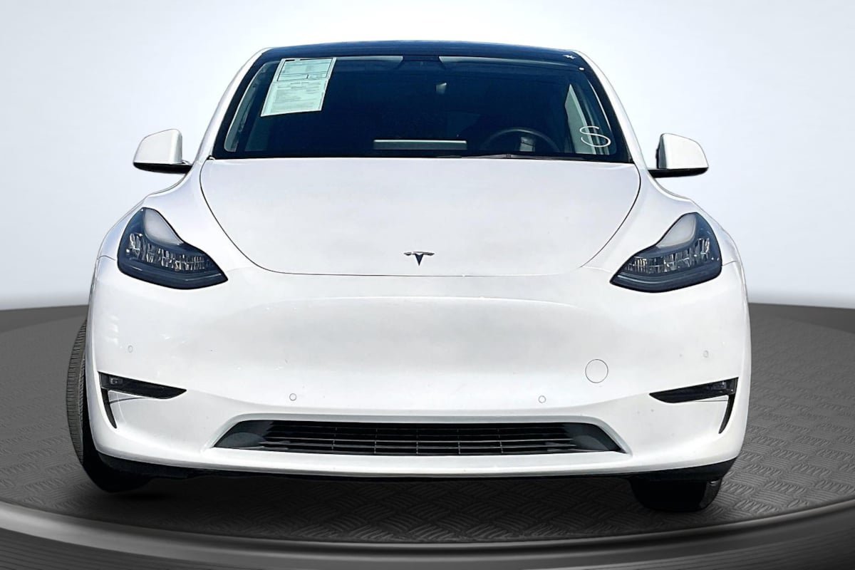 Used 2021 Tesla Model Y Long Range AWD/4WD image 3