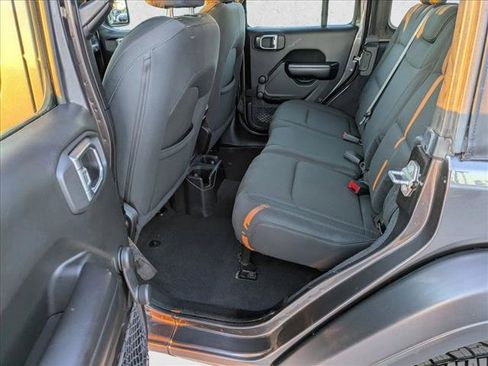 Used 2019 Jeep Wrangler Unlimited Sport image 17
