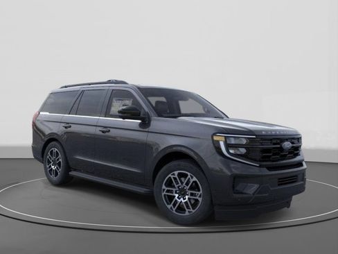New 2026 Ford Expedition Active RWD image 7