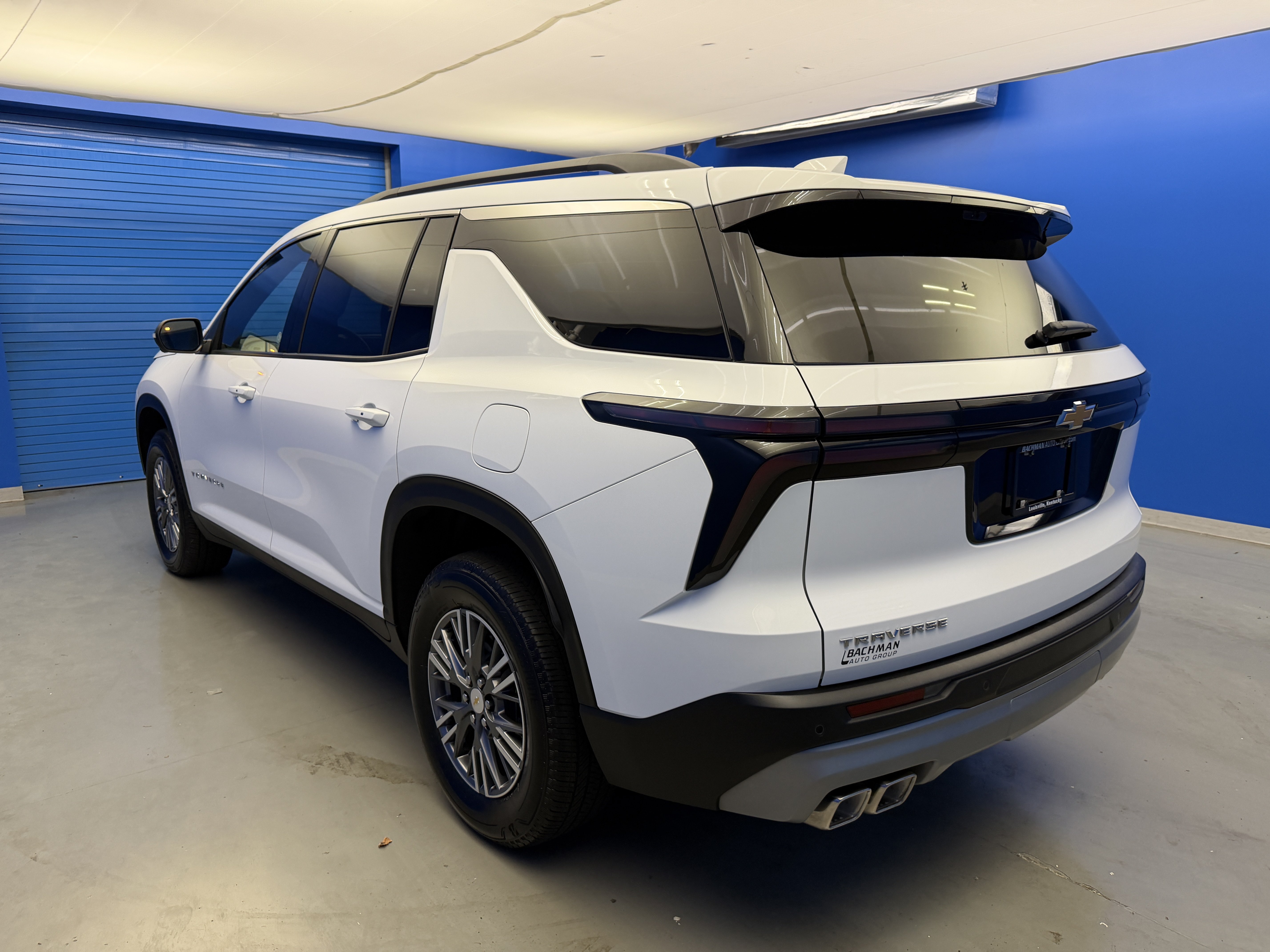 Used 2026 Chevrolet Traverse LT w/ Driver Confidence Package FWD image 5