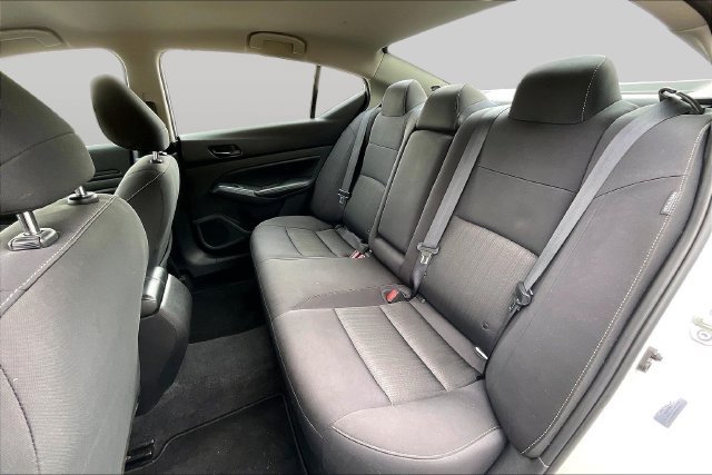 Used 2025 Nissan Altima 2.5 SV FWD image 28