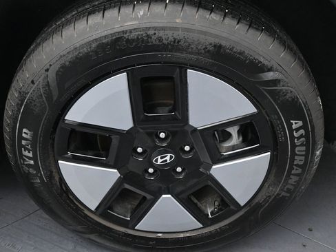 Used 2025 Hyundai Santa Fe SEL image 41