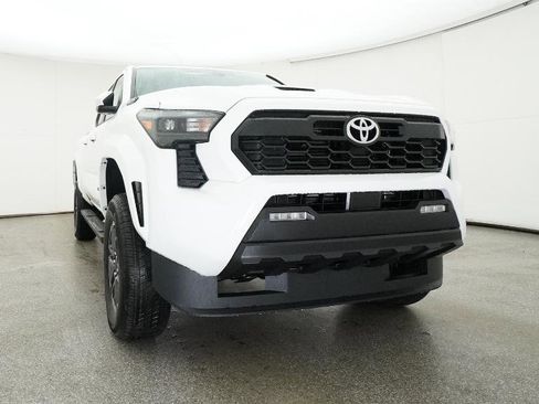New 2025 Toyota Tacoma TRD Sport image 31