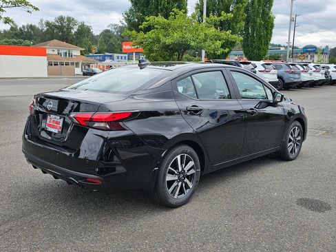 New 2025 Nissan Versa SV w/ Trunk Package image 3