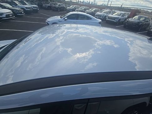 Used 2025 Ford Escape Active AWD/4WD image 9