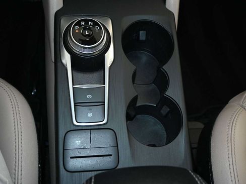 Certified 2022 Ford Escape SEL w/ Technology Package AWD/4WD image 26