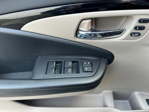 Used 2017 Honda Pilot Elite image 8