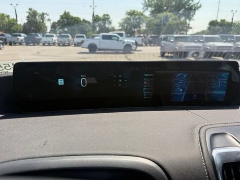 Certified 2025 Ford Expedition Max Platinum AWD/4WD image 17