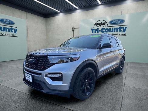 Used 2020 Ford Explorer ST w/ ST High-Performance Pack image 3