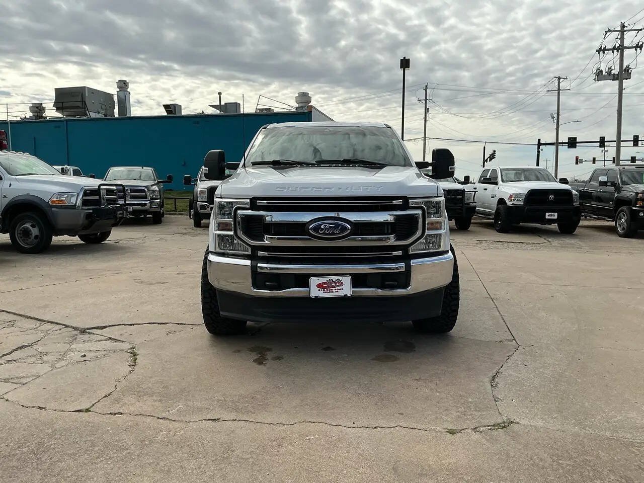 Used 2022 Ford F250 XLT w/ FX4 Off-Road Package AWD/4WD image 4